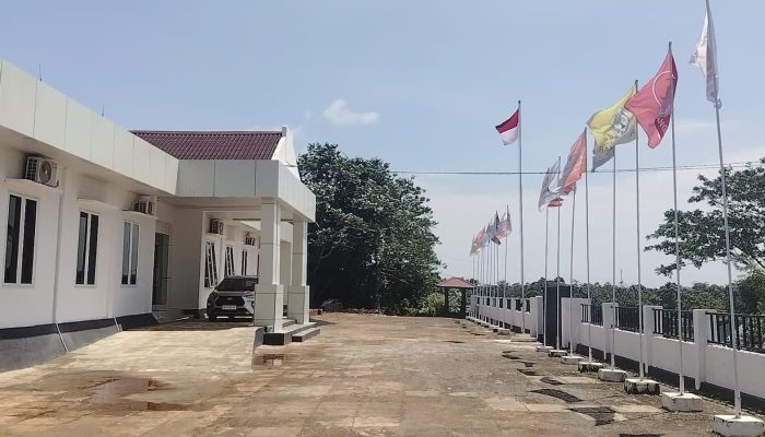 Kantor KPU Morowali Tanpa Pendaftar di Hari Pertama