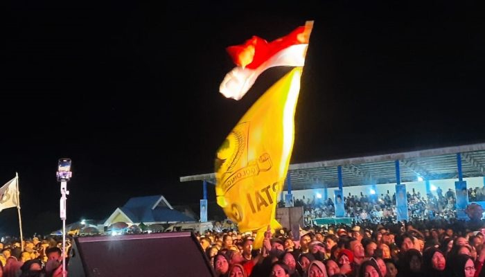 Bendera Golkar Berkibar di Deklarasi Sulianti Murad – Samsul Bahri Mang