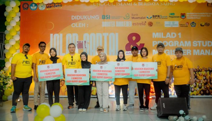 Jalan Santai Milad Pertama Magister Manajemen FEB Unismuh Luwuk, Bupati Banggai Kirim 5 Doorprize Beasiswa 1 Semester