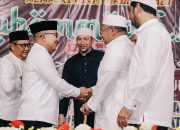 Hadir di Festival Maulid, Bupati Banggai Beri Hadiah Umroh dan Sumbangan Uang Tunai