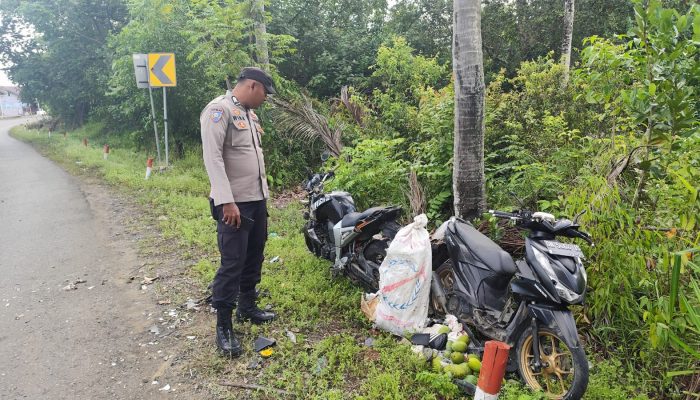 Dua Sepeda Motor Tabrakan, Seorang Lansia Tewas di Tempat Kejadian