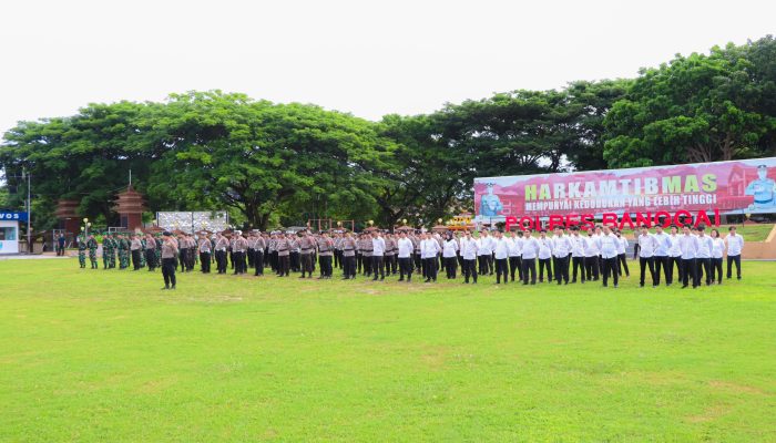 Jelang Putusan PHP di MK, Polres Banggai Gelar Apel Gabungan Bersama TNI