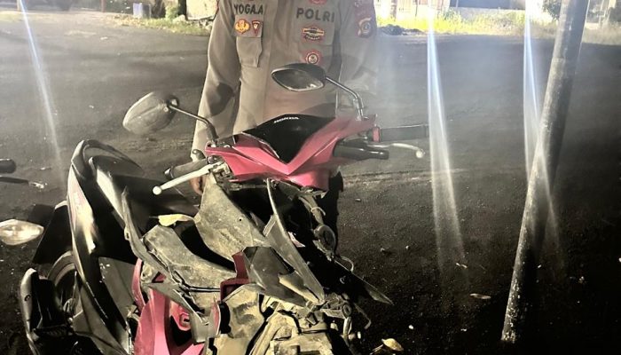 Carry dan Honda Beat Tabrakan di Toili: Pengendara Patah Kaki, Pengemudi Tak Luka